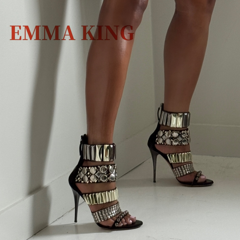 Black Embellished Ankle Strap  - Ankle Strap Attachment recension och pris